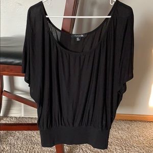 Women’s black top